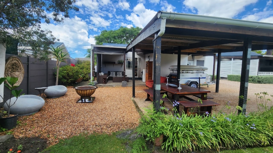 4 Bedroom Property for Sale in Bodorp Western Cape